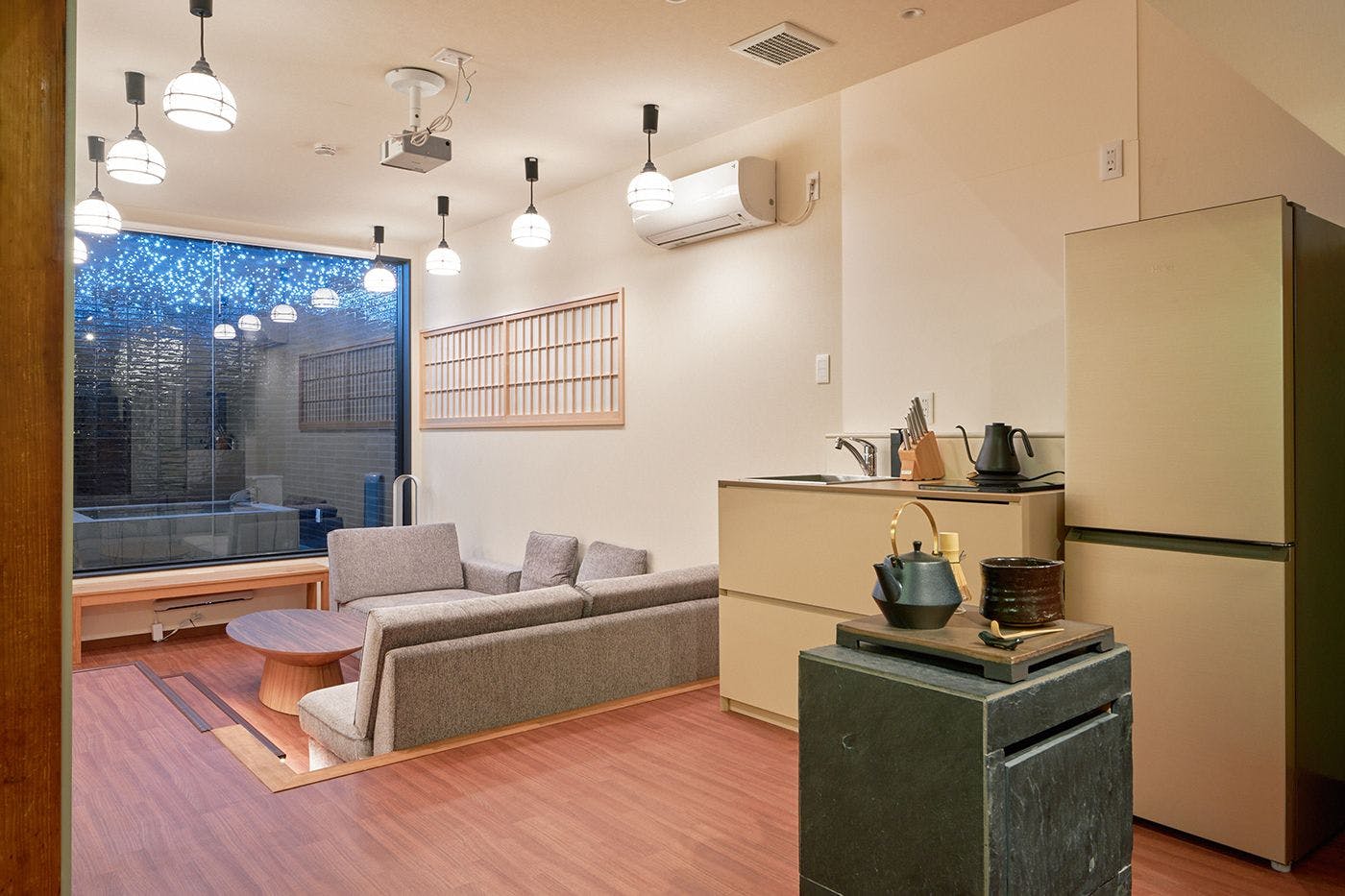 KONJAKUSO Osaka Tengachaya "NIHONCHA" Tea & Relax