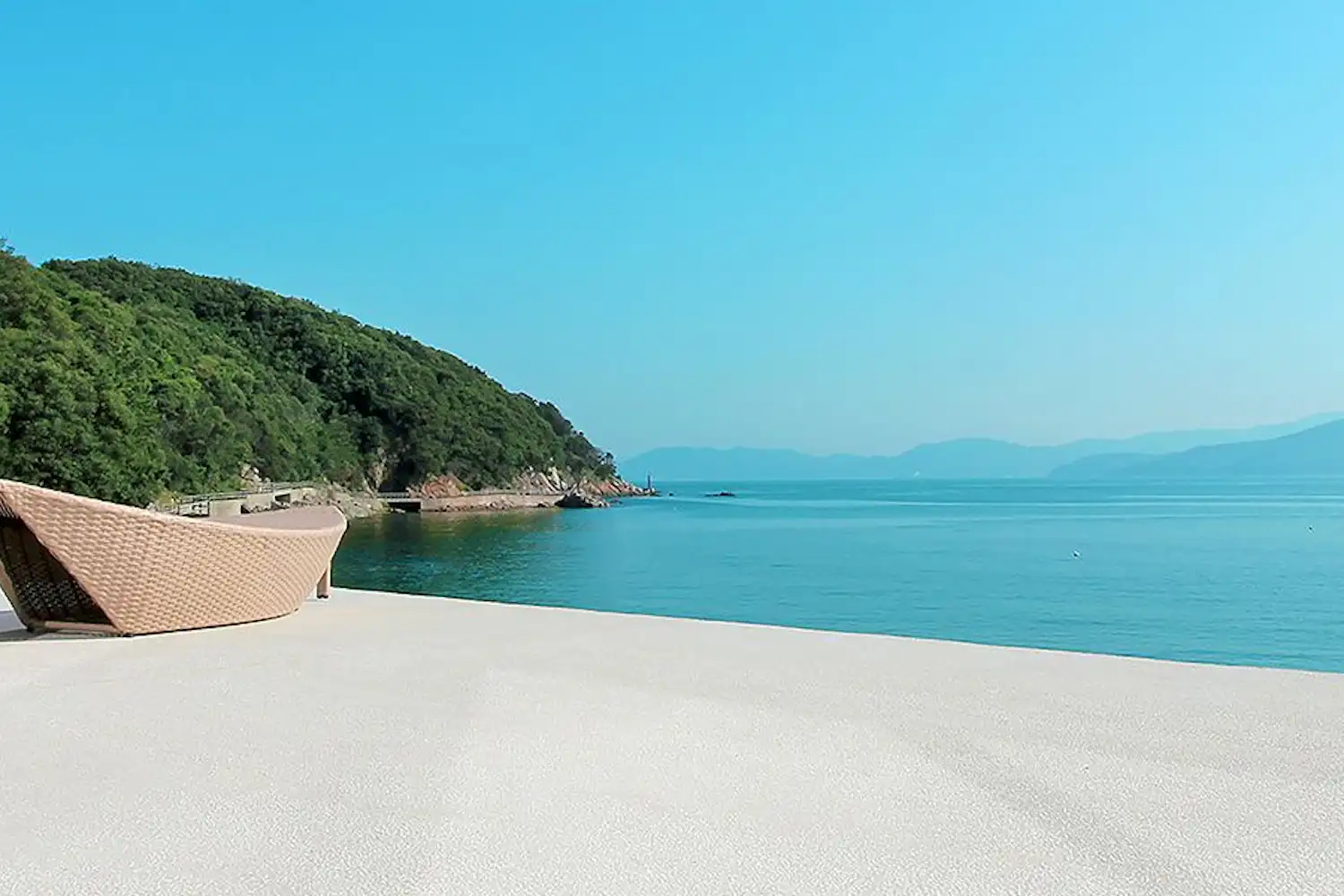 ภายนอกอาคาร