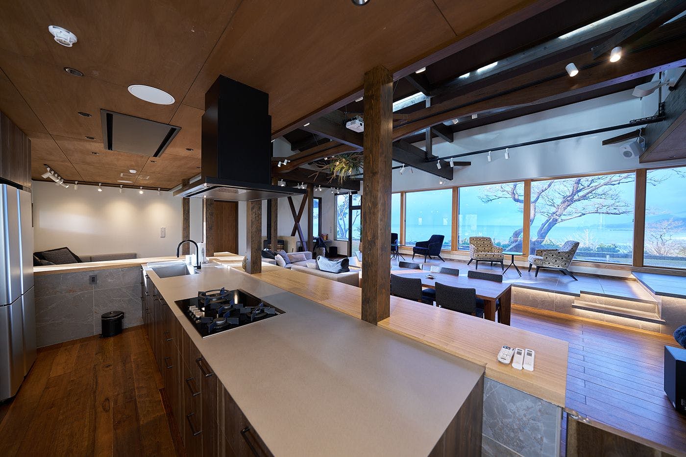 リビングダイニング