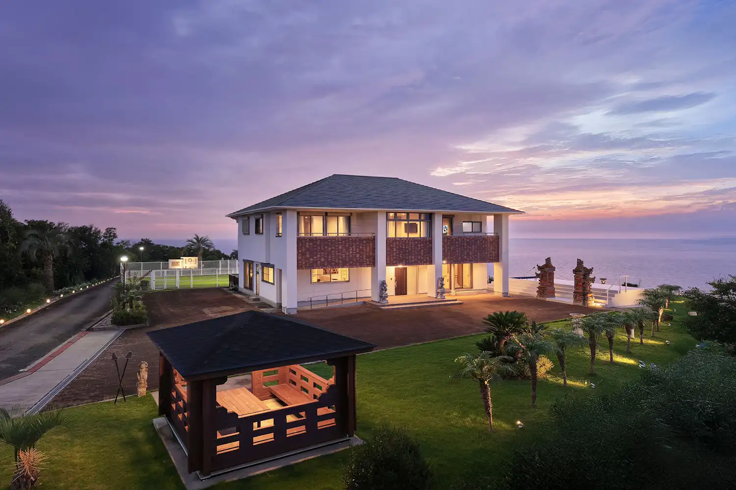 ภายนอกอาคาร