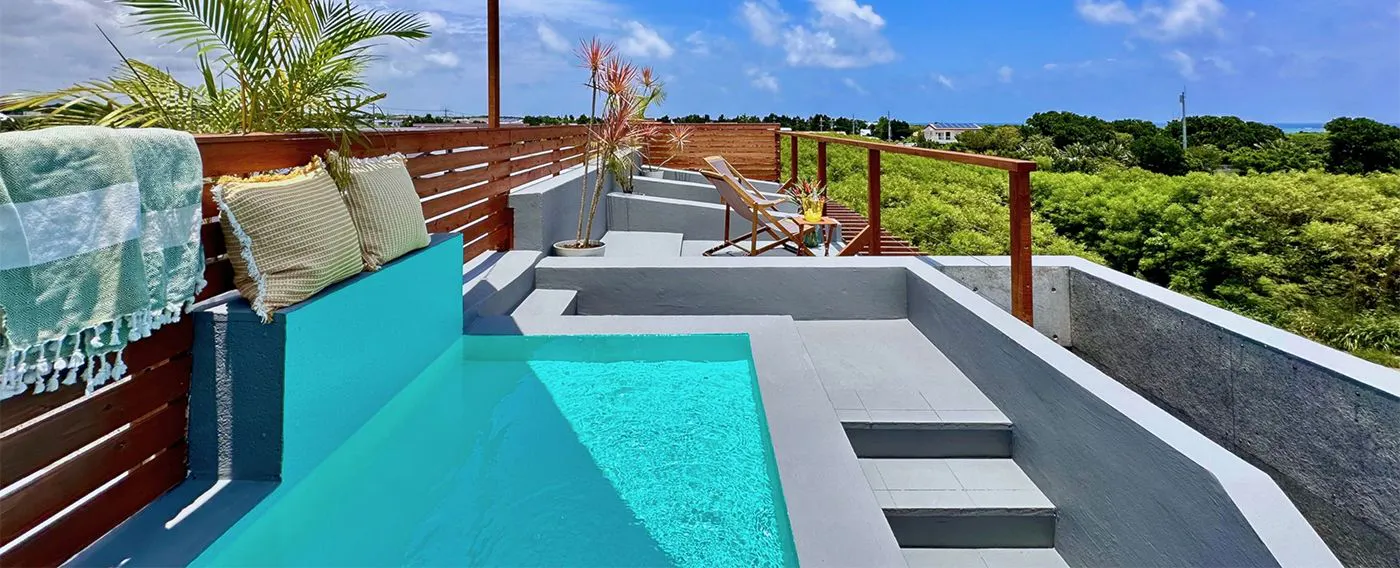 屋上プライベートミニプール