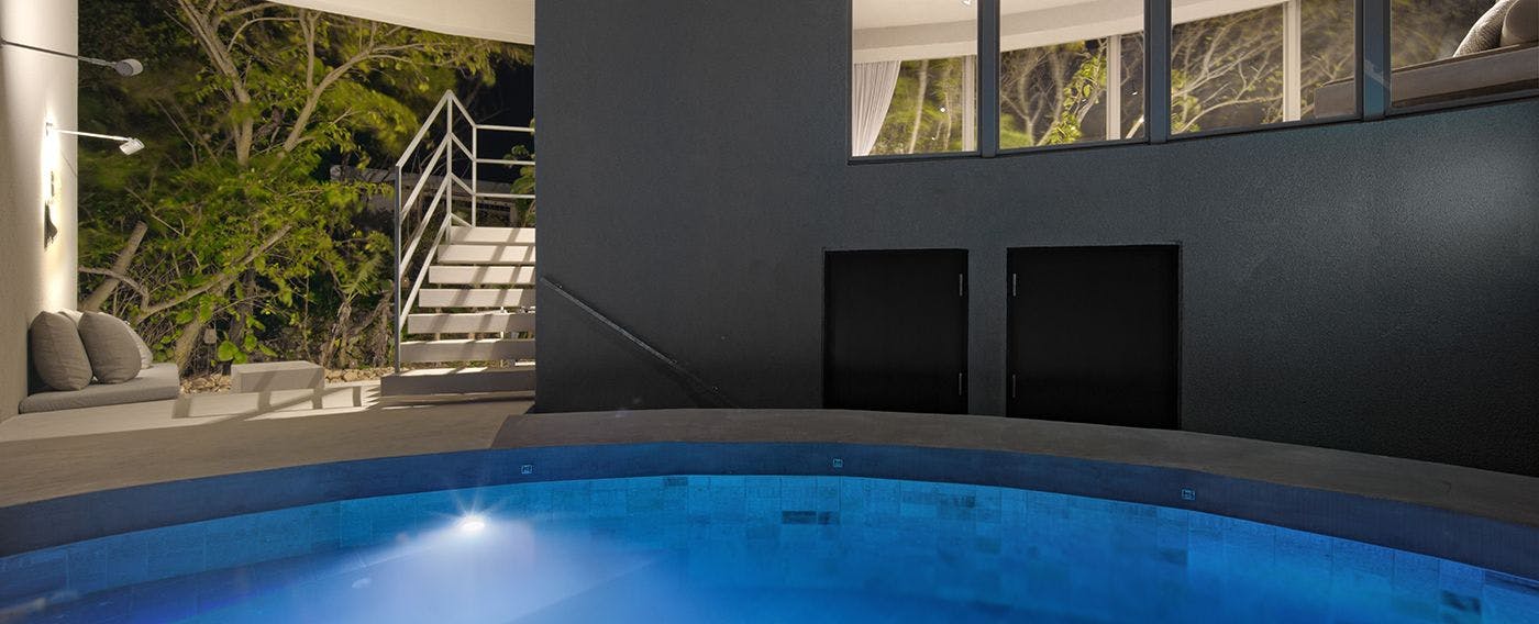 プライベートプール