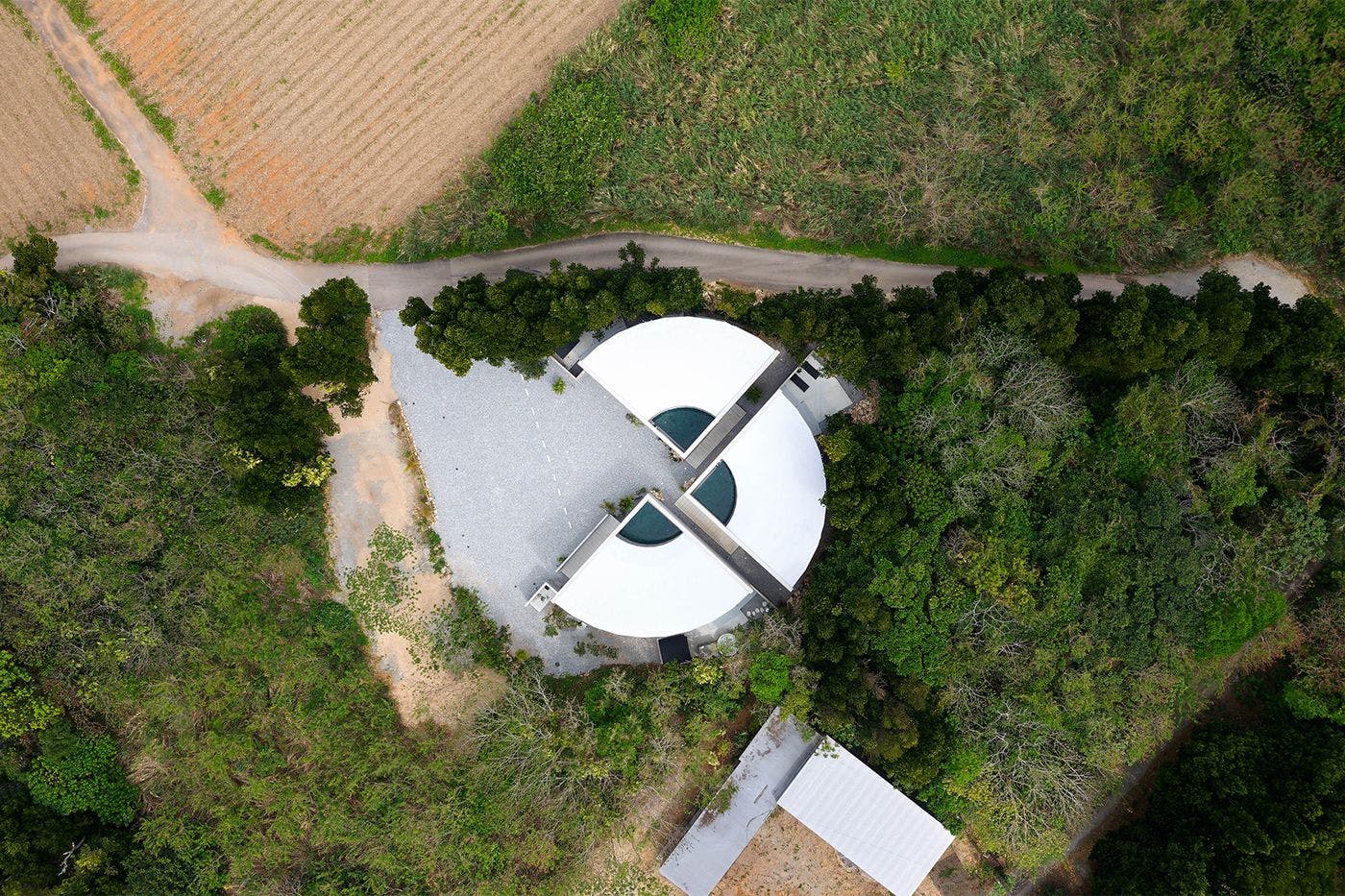 ภายนอกอาคาร