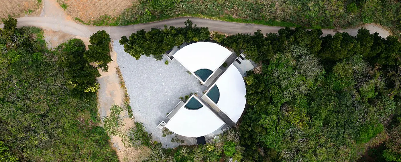 ภายนอกอาคาร