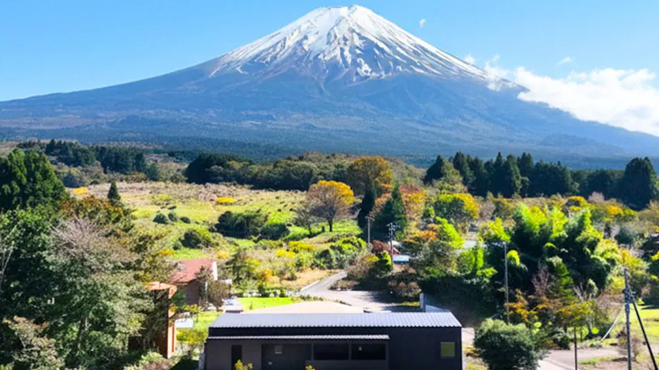 THE THIRD PLACE Mt. Fuji