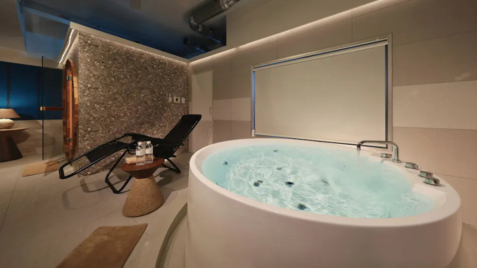 Crystal Sauna