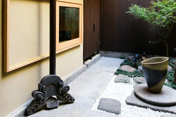 ลานกลาง