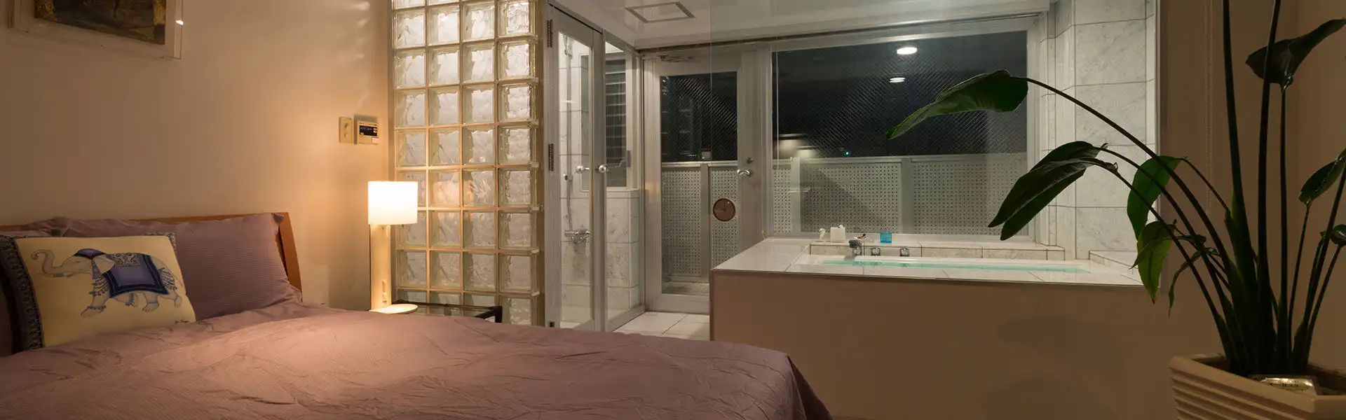 洋室夜