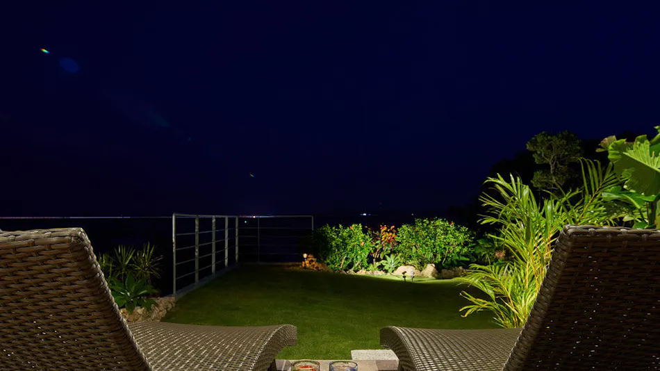 Oceanfront KouriStay