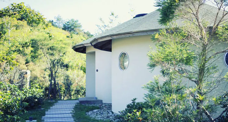 岩屋温泉 絵島別庭 海と森を見た人におすすめの近い宿 選 宿泊予約は 一休 Com 岩屋温泉 絵島別庭 海と森を見た人におすすめの近い宿 選 宿泊予約は 一休 Com