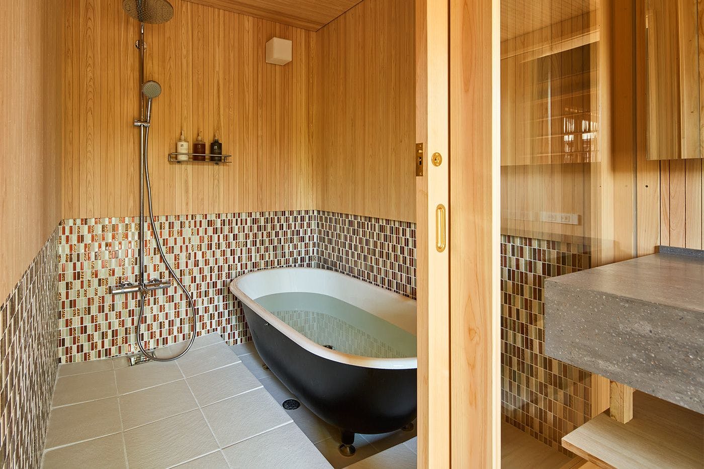 "Wakasa-Obama Historic Townscape: Whole House Rental Traditional Japanese Inn 'Obama Machiya Stay'"