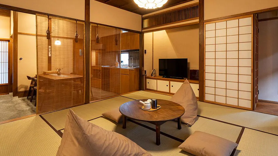 Kurohoro <Whole Townhouse Rental>