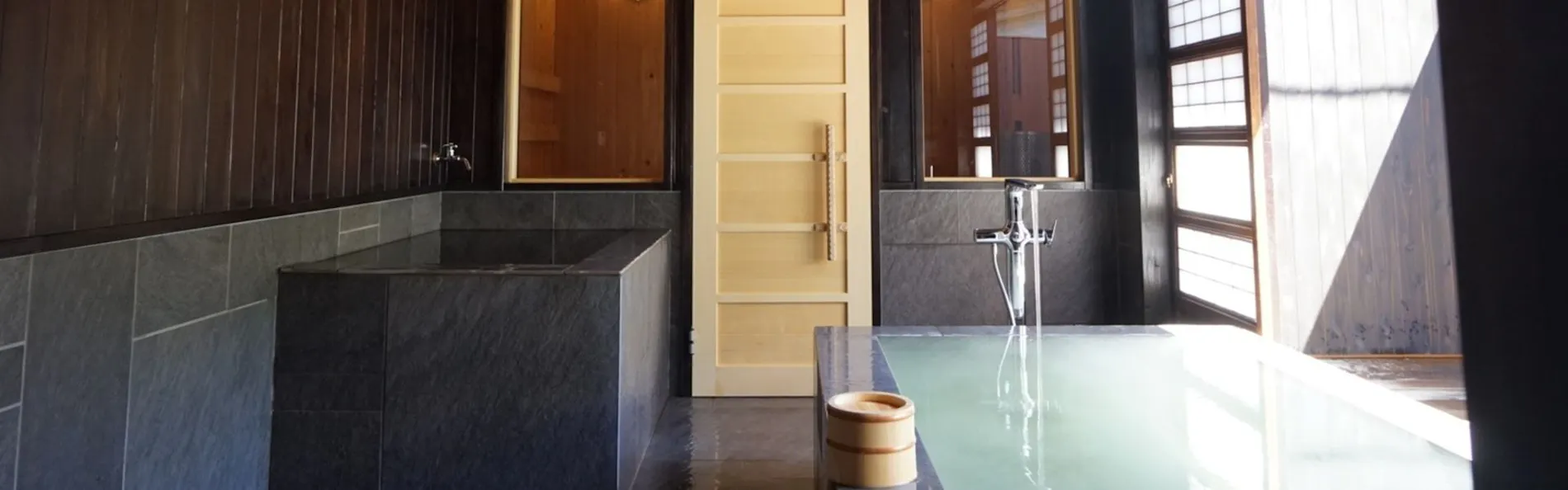 古民家宿るうふ 織之家