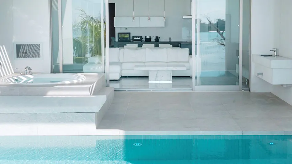 VILLA VALIOSA ON THE BEACH