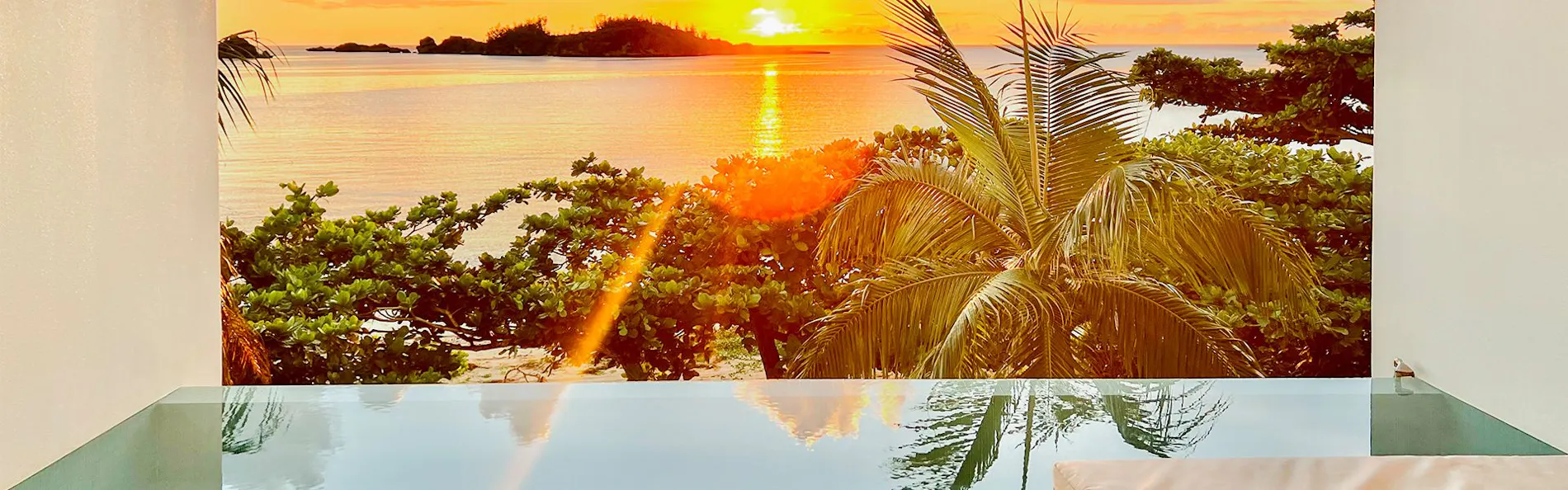 VILLA VALIOSA ON THE BEACH