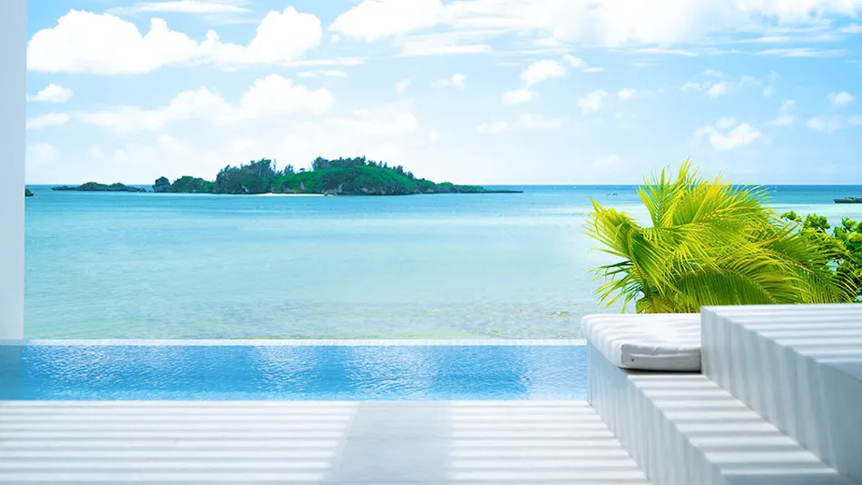 VILLA VALIOSA ON THE BEACH