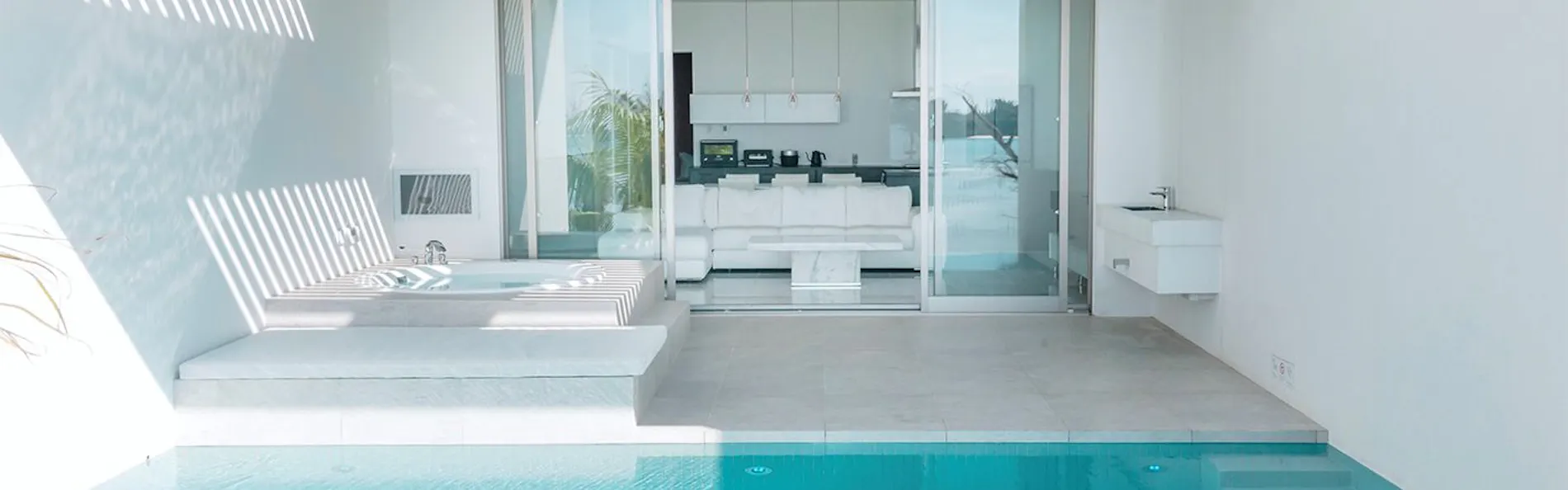 VILLA VALIOSA ON THE BEACH
