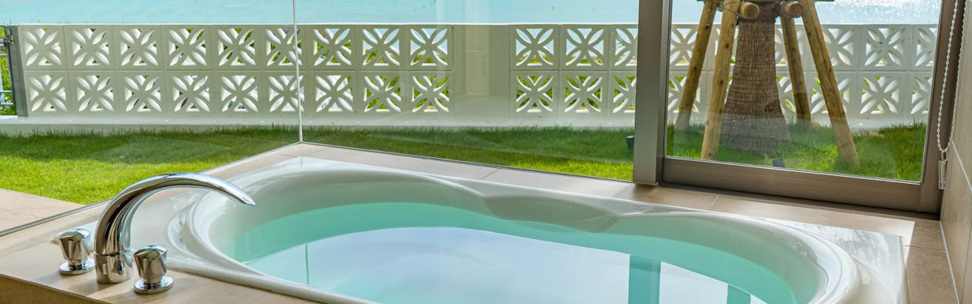VILLA VALIOSA ON THE BEACH