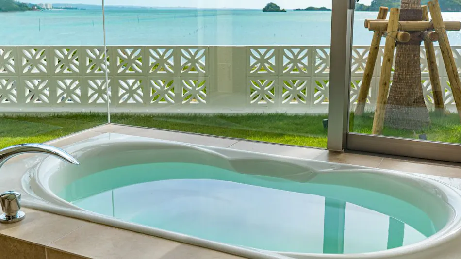 VILLA VALIOSA ON THE BEACH