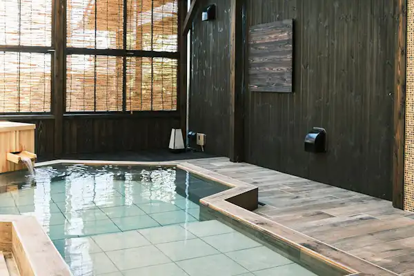 บ่อน้ำพุร้อนกลางแจ้ง