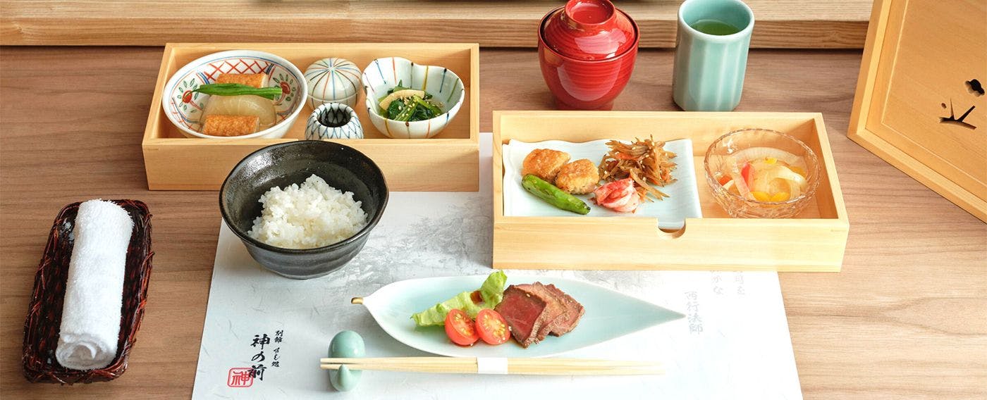 岩屋温泉 絵島別庭 海と森】の空室状況を確認する - 宿泊予約は[一休.com]