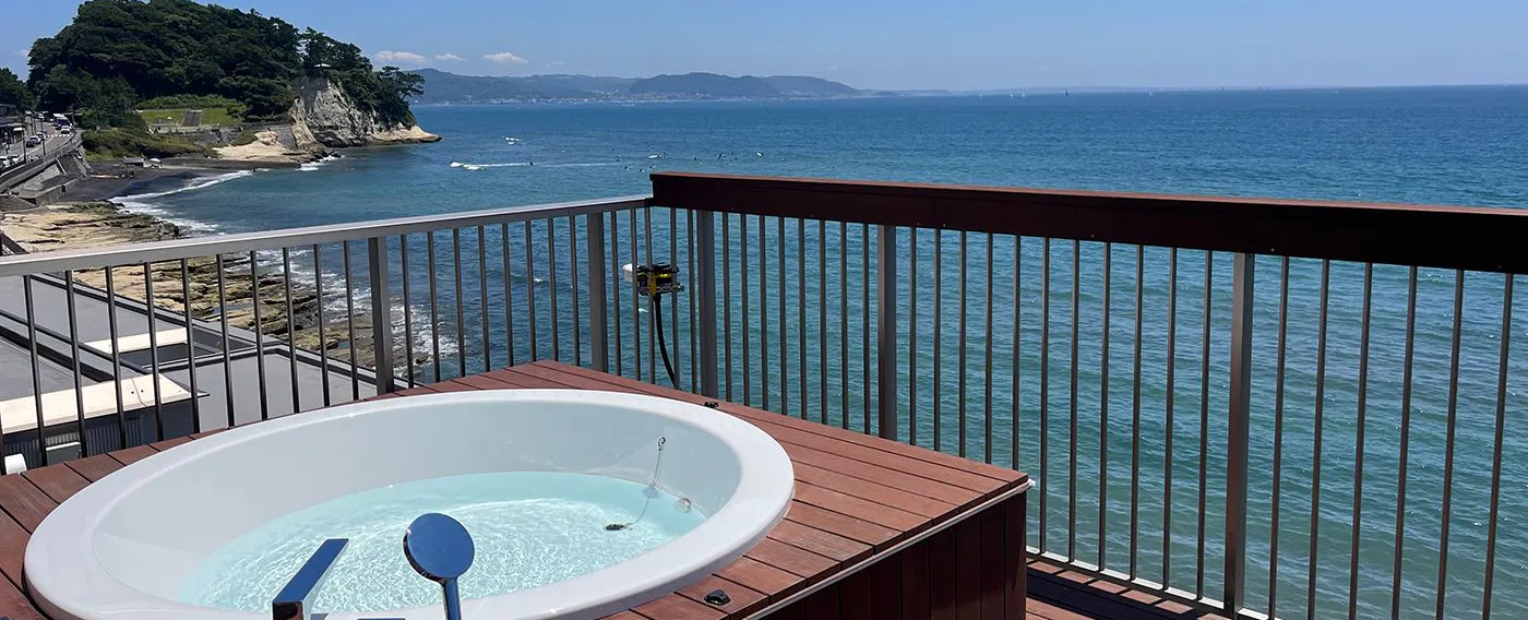 อ่างจากุซซี่