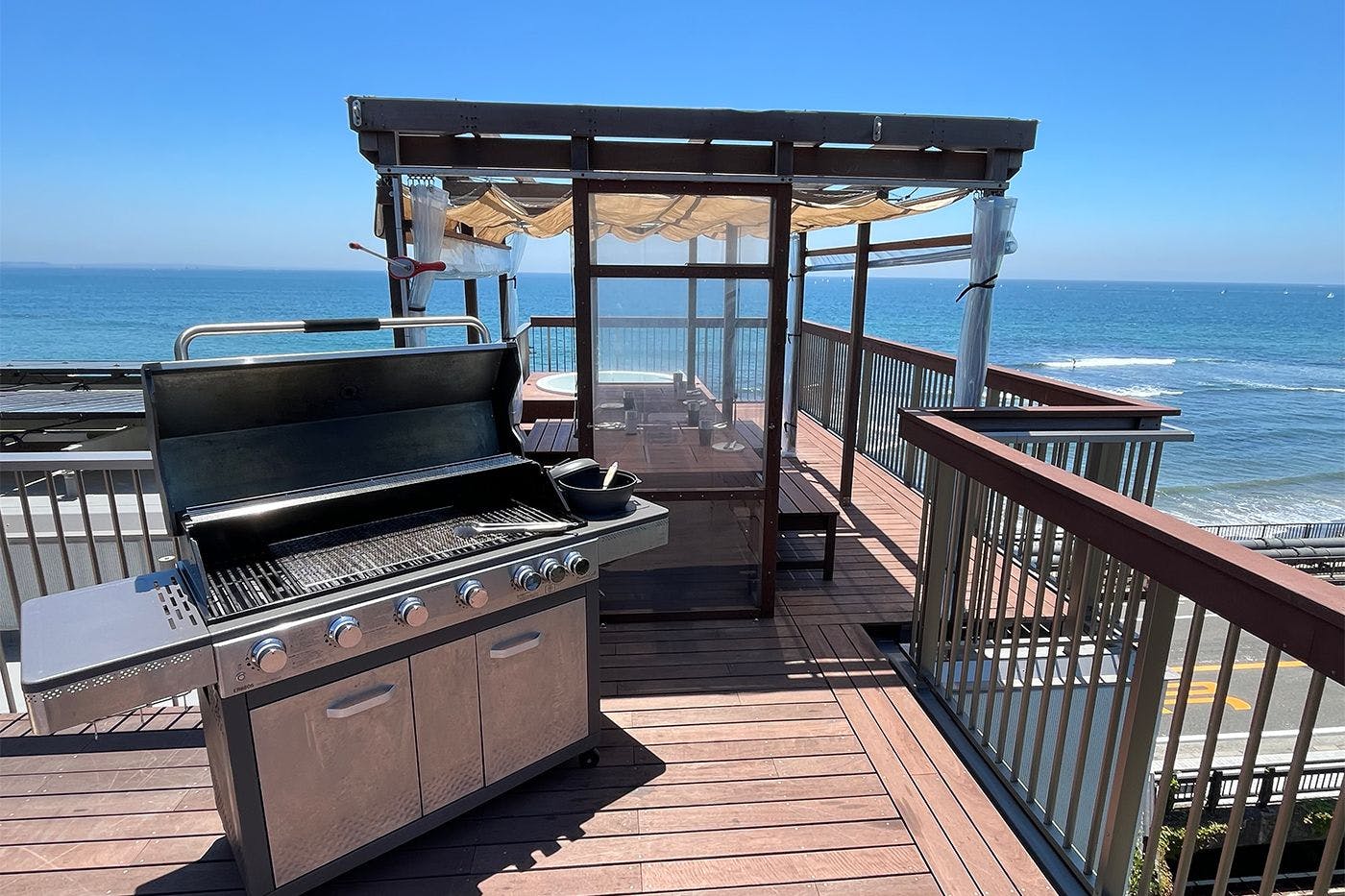 ภายนอกอาคาร