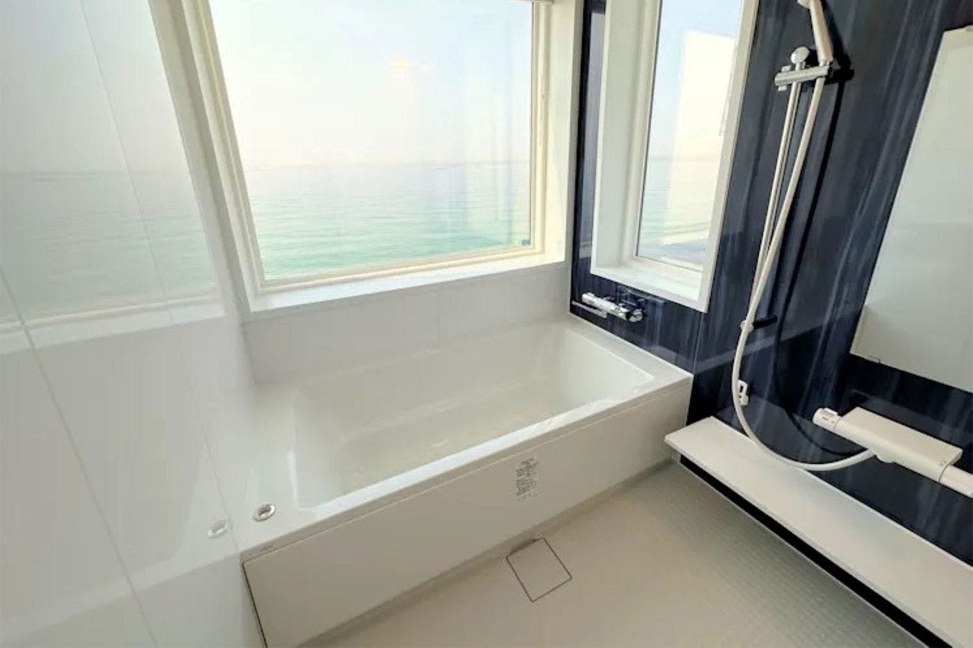 THE VILLA -SANTORINI AWAJI-