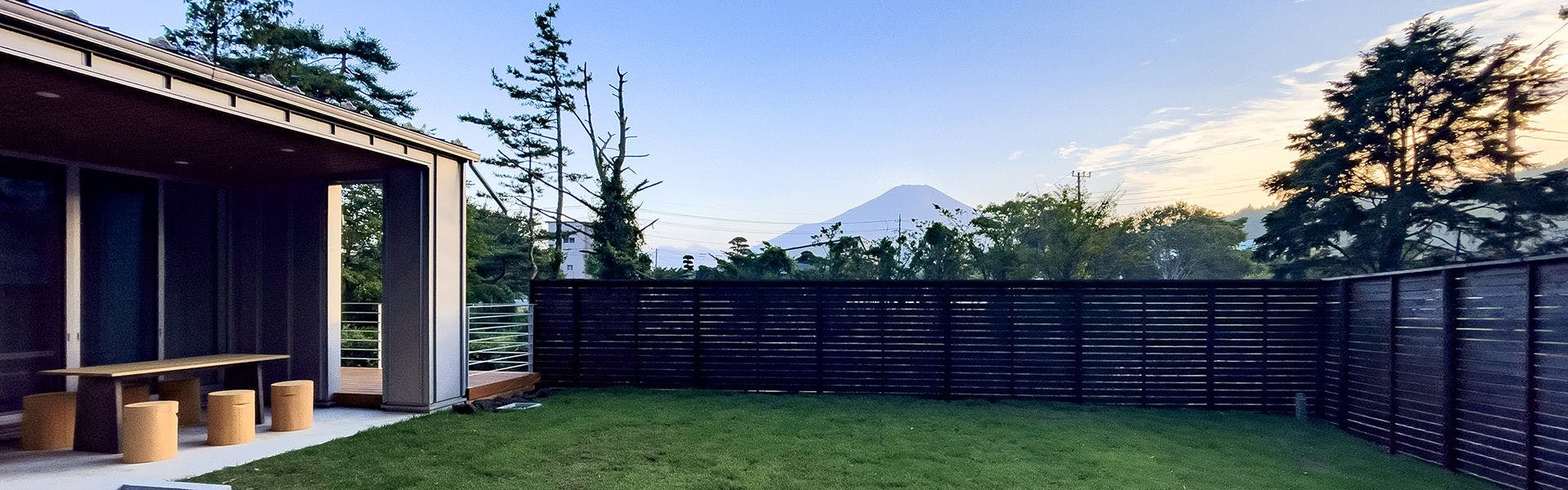 Beds and Dog Run - Yamanakako