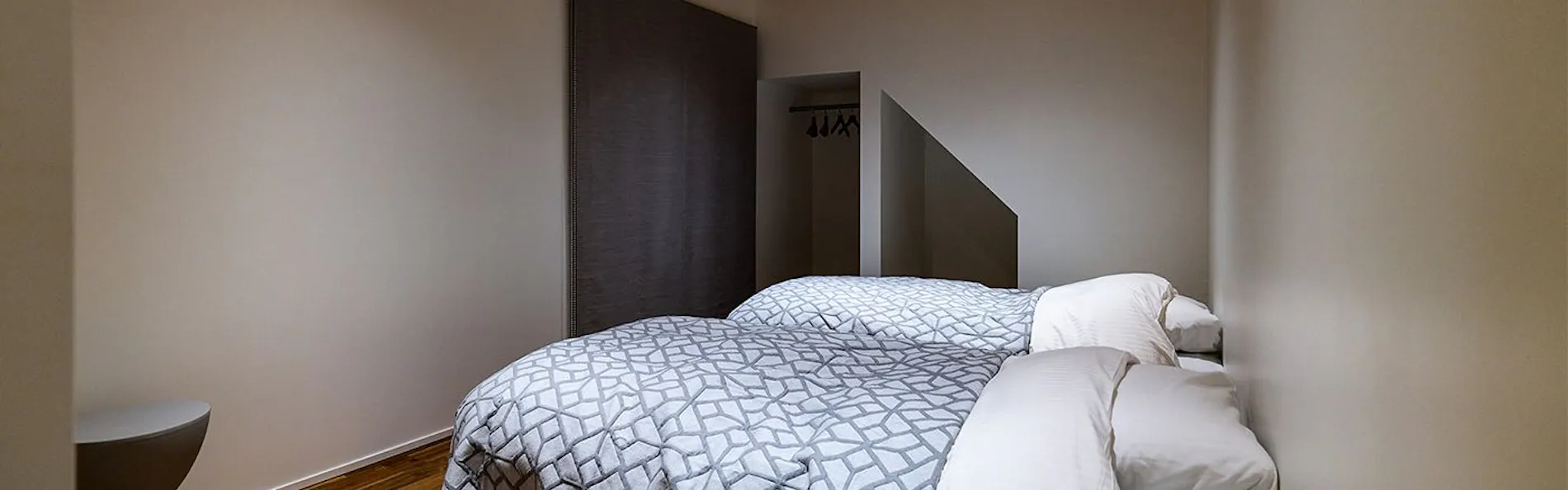 Beds and Dog run - Yamanakako