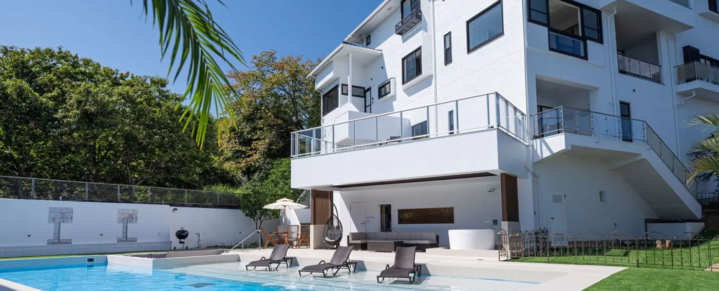 プールガーデン