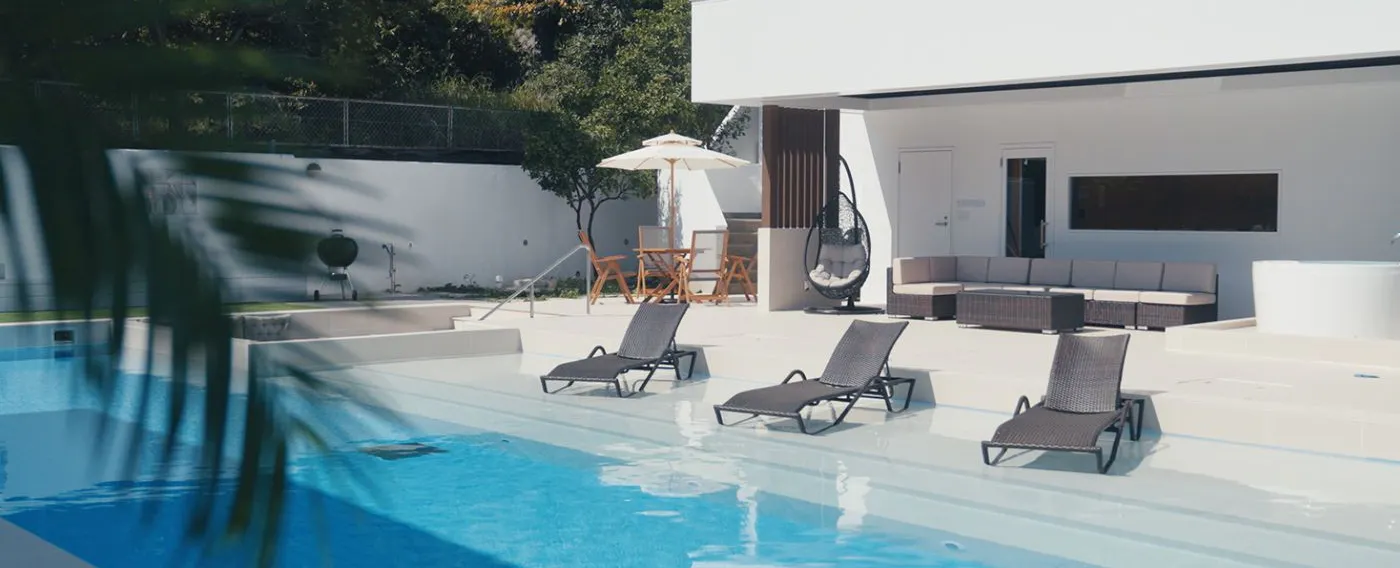 プールガーデン