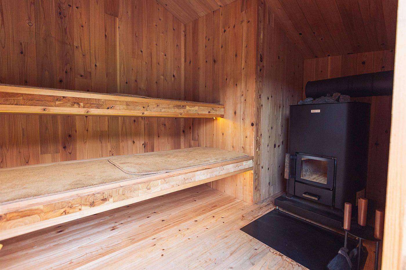 フィンランド式サウナと水風呂