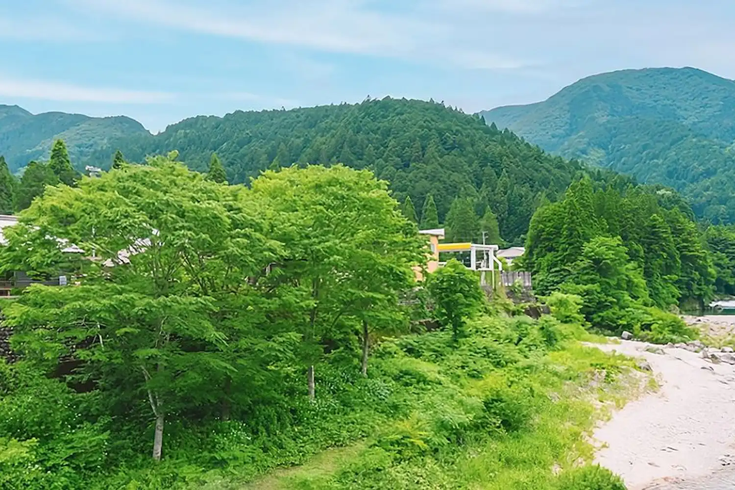 ภายนอกอาคาร