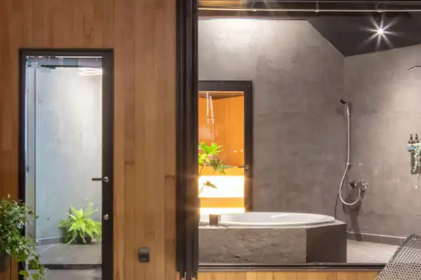 อาคารเฉพาะสำหรับจากุซซี่ซาวน่า