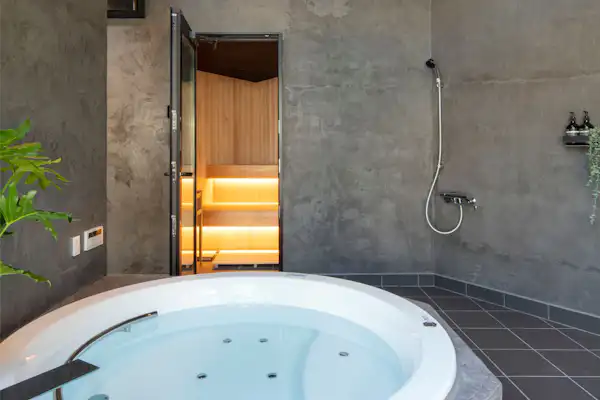 อ่างจากุซซี่ซาวน่า