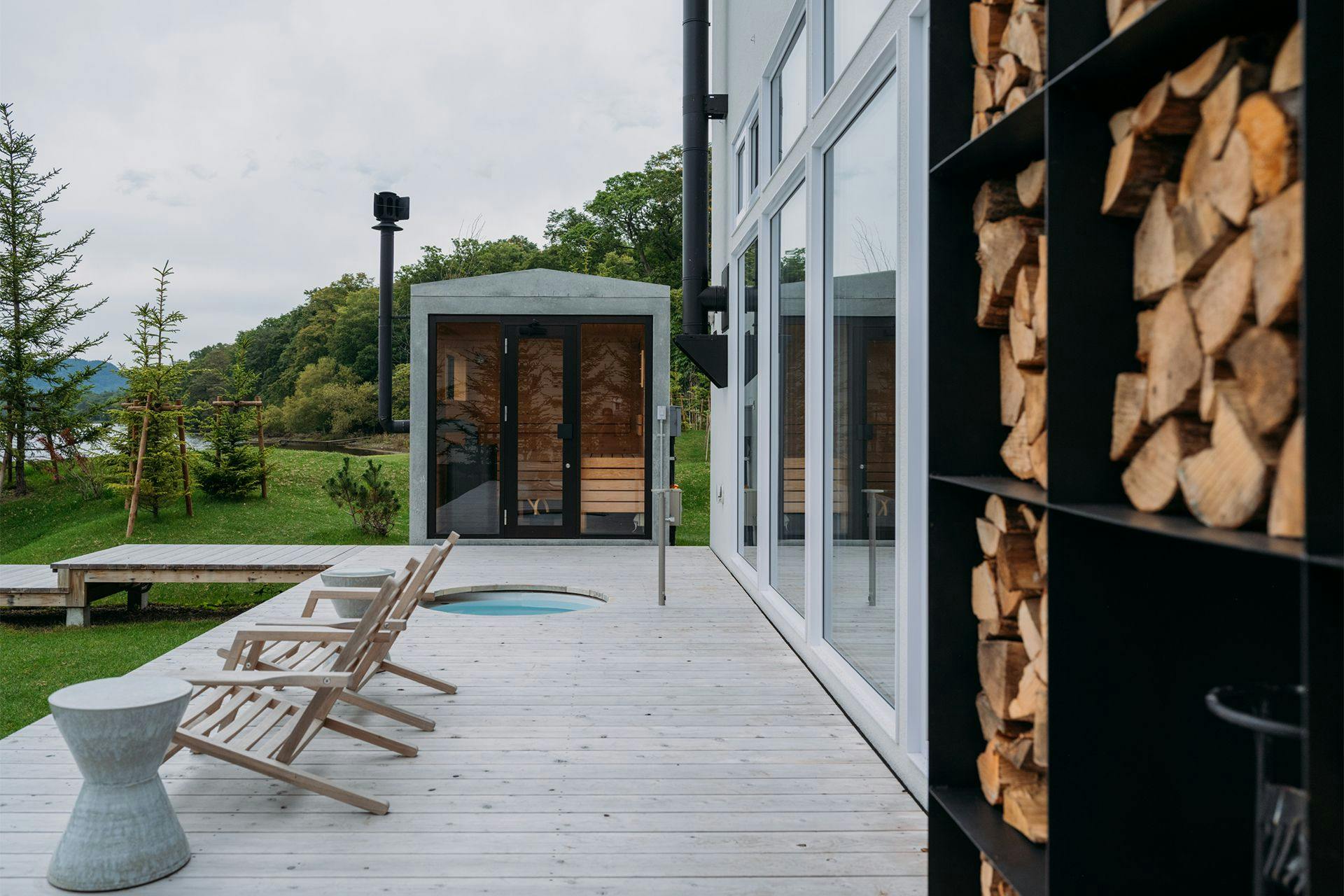 ภายนอกอาคาร