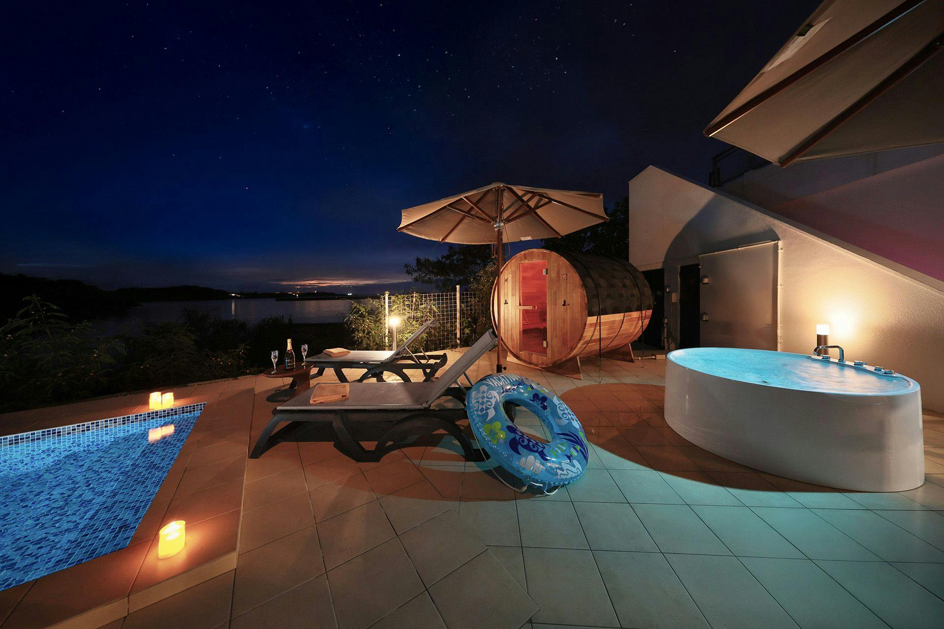 สระว่ายน้ำ