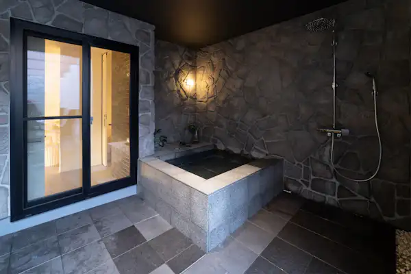 ห้องน้ำแบบครบชุด 2 ห้อง