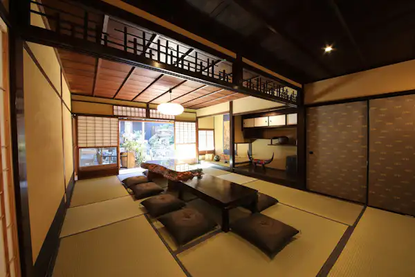 Japanese-style room