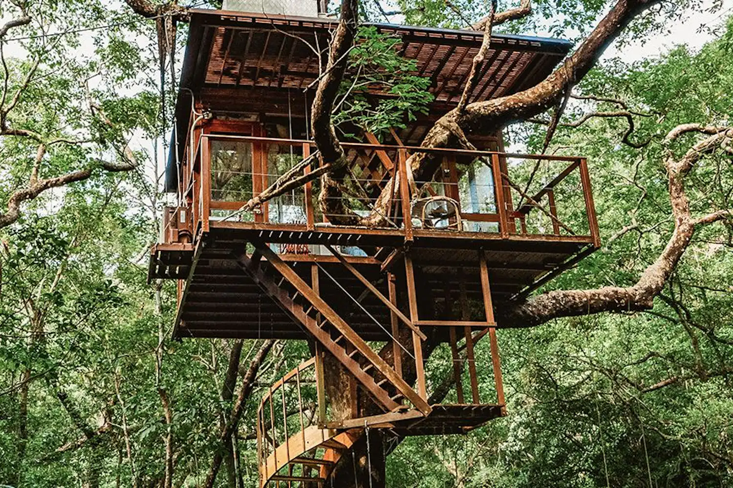 ภายนอกอาคาร