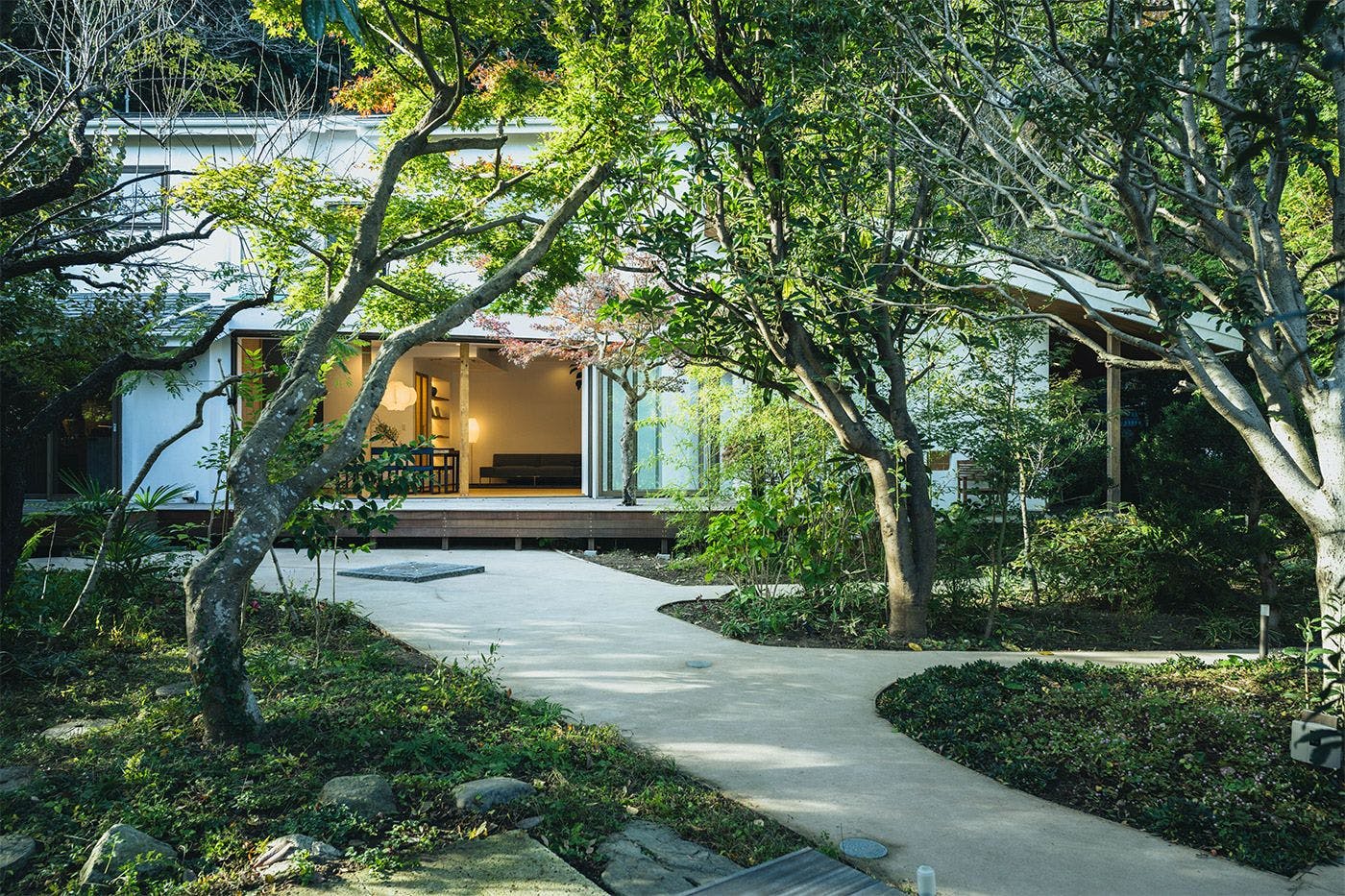 四季の庭 ＆ テラス