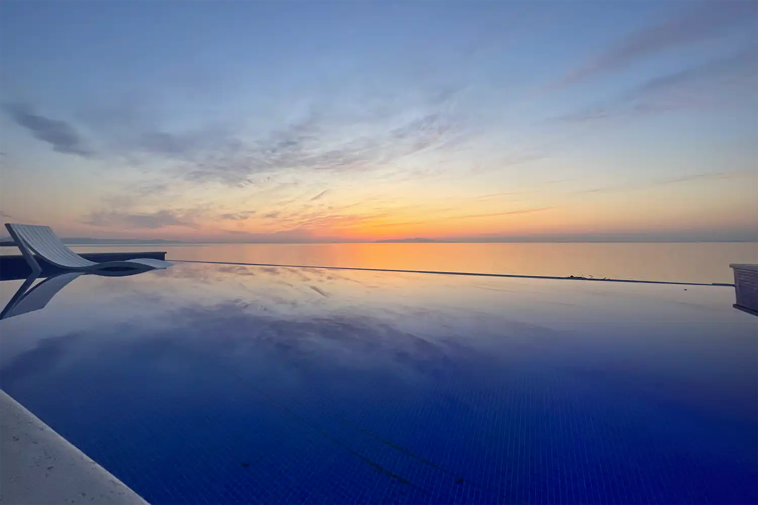 ภายนอกอาคาร