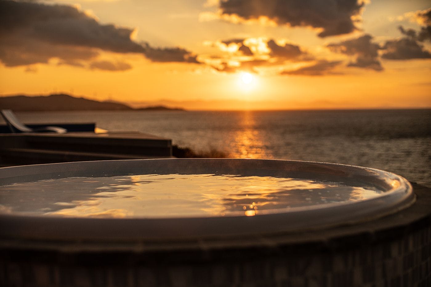 อ่างจากุซซี่กลางแจ้ง