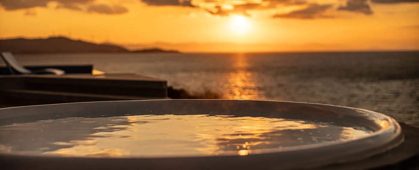 อ่างจากุซซี่กลางแจ้ง