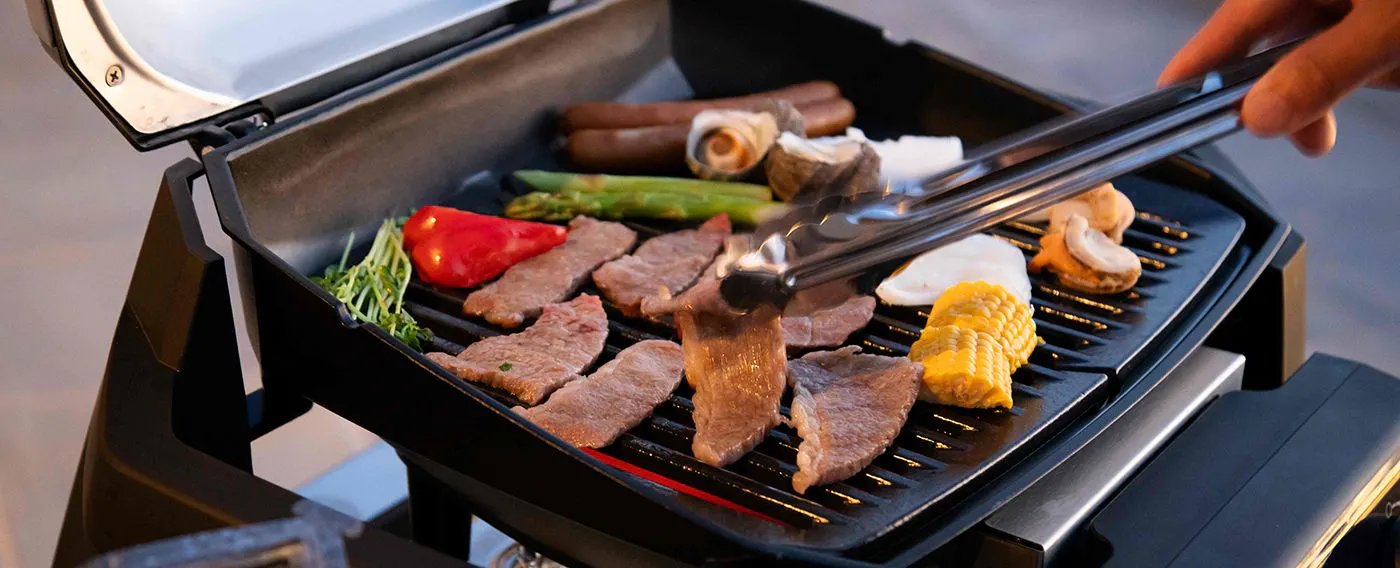 อาหารและเครื่องดื่ม