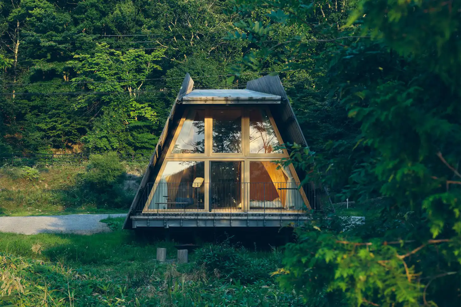 ภายนอกอาคาร