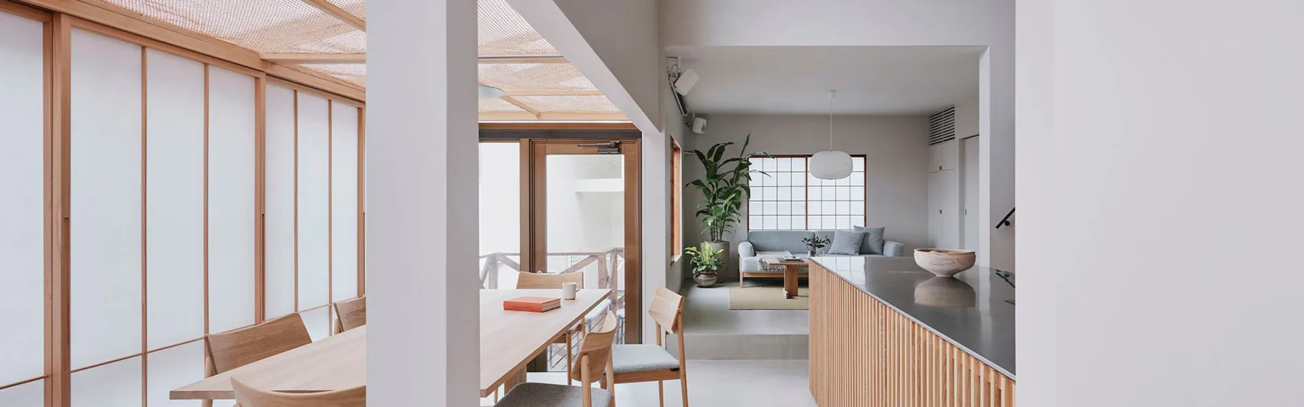 SANU 2nd Home SAZARENO 下田