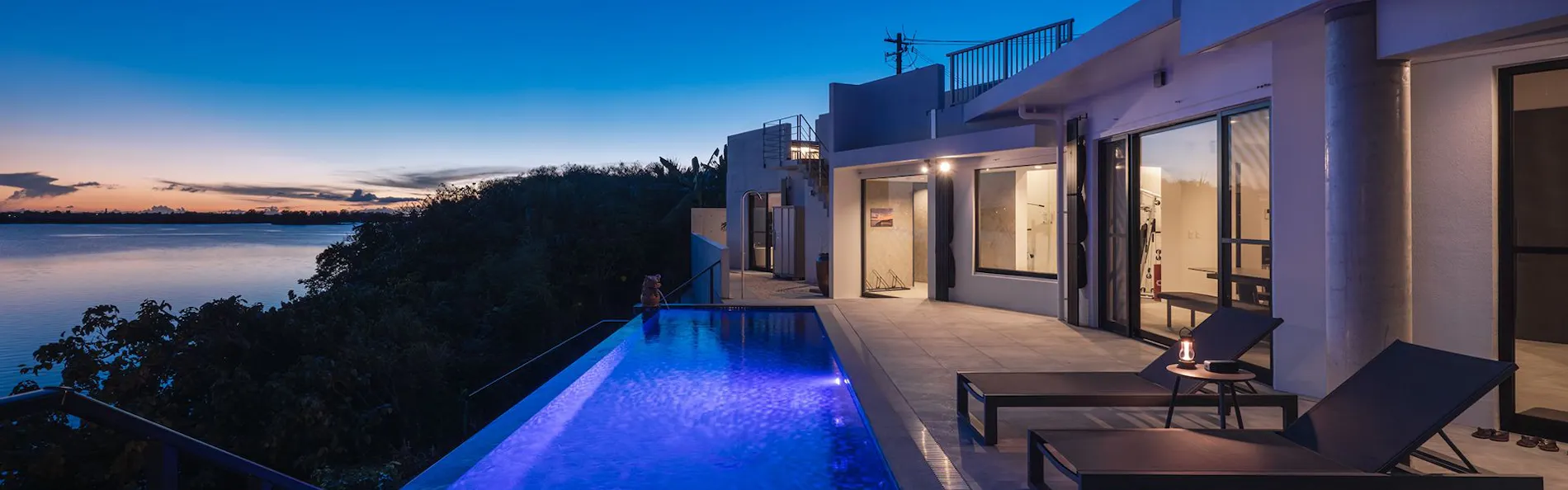 Villa M BAYFRONT YONAHA ~Pool&Sauna Retreat~