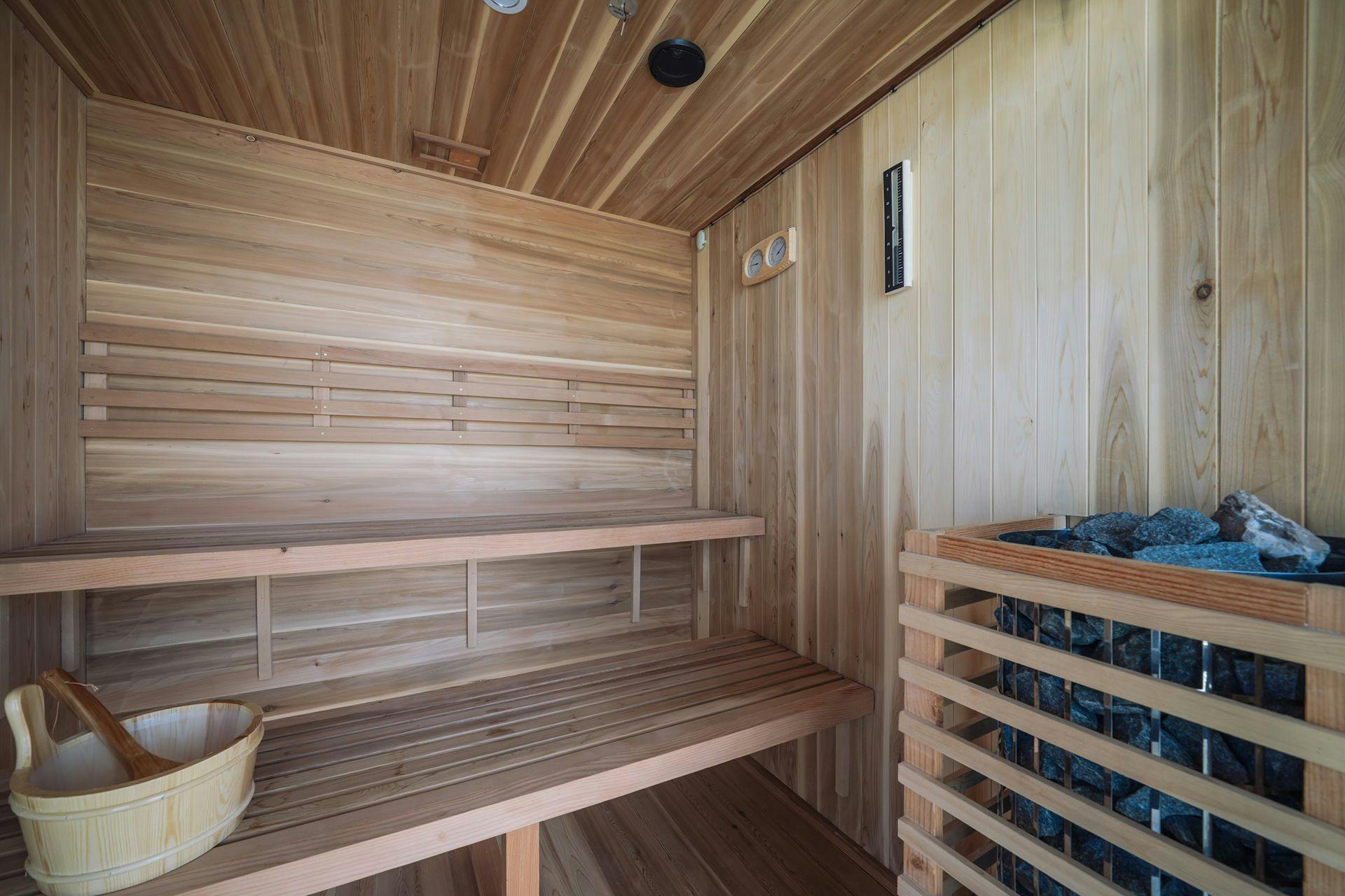 Villa M BAYFRONT YONAHA  ～Pool&Sauna Retreat～